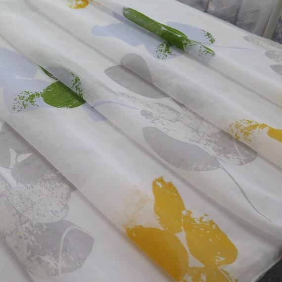 Listy žluto- zelené