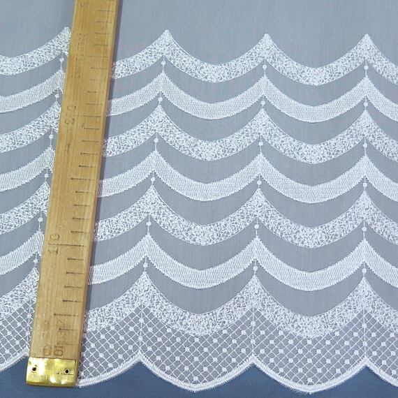 Voál vyšívaná bordura L.