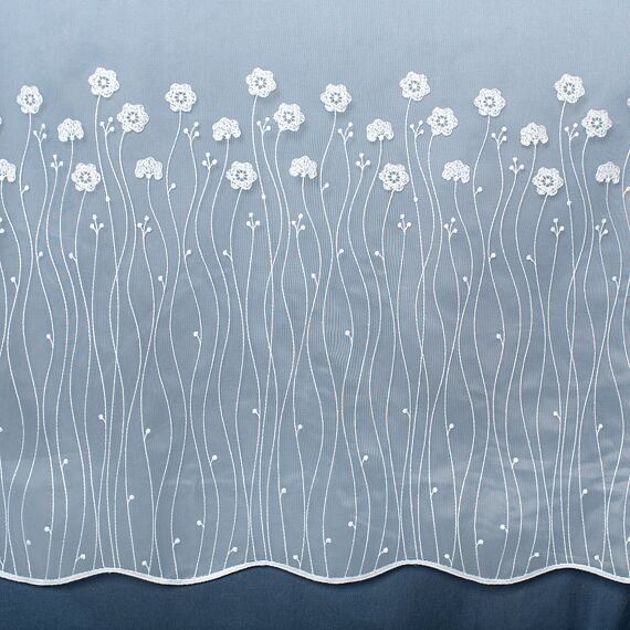 Záclona s kytičkami