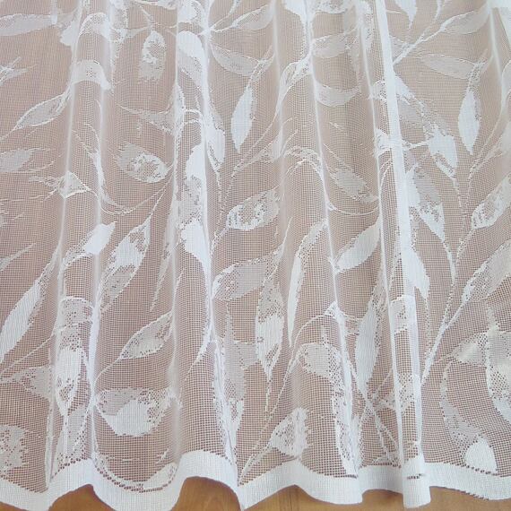 Žakár listy s bordurou