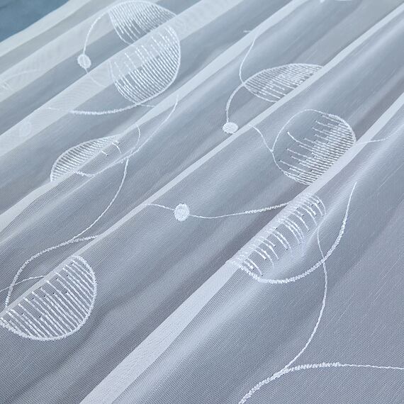 Moderní vyšívaná kolečka