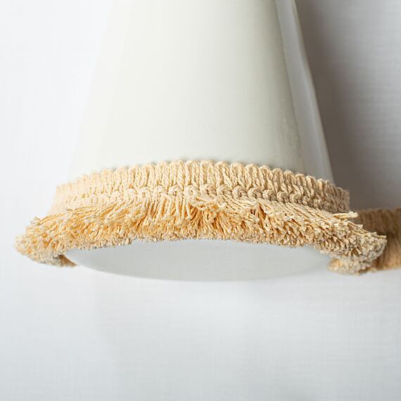 prýmka s třásněmi