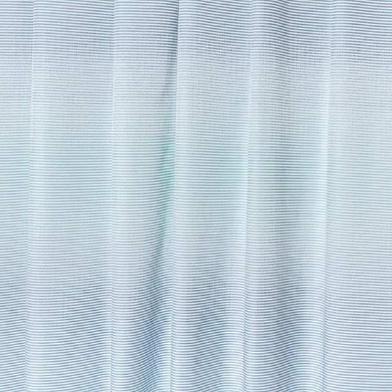 Závěs s proužkami