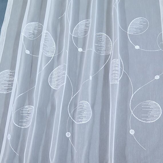 Moderní vyšívaná kolečka