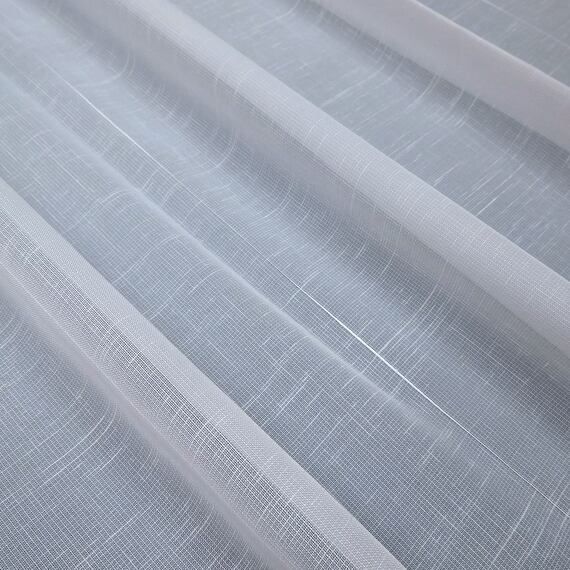 Voál 24 bílá čárka