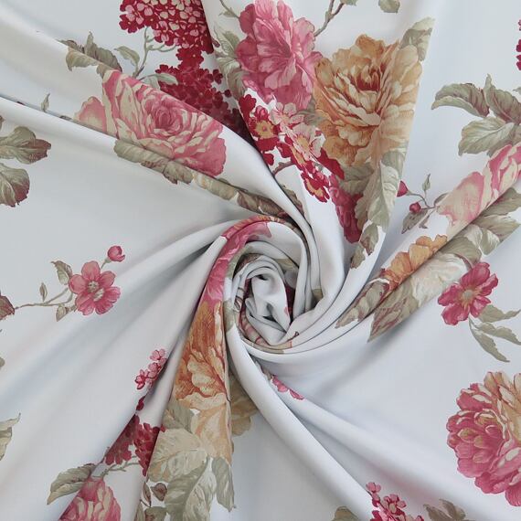 Black- out romantické květy